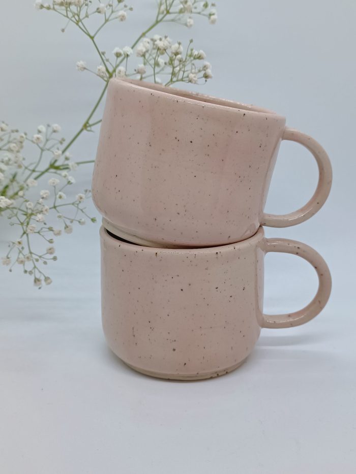 Cappuccino mug in pink with speckles - Image 3