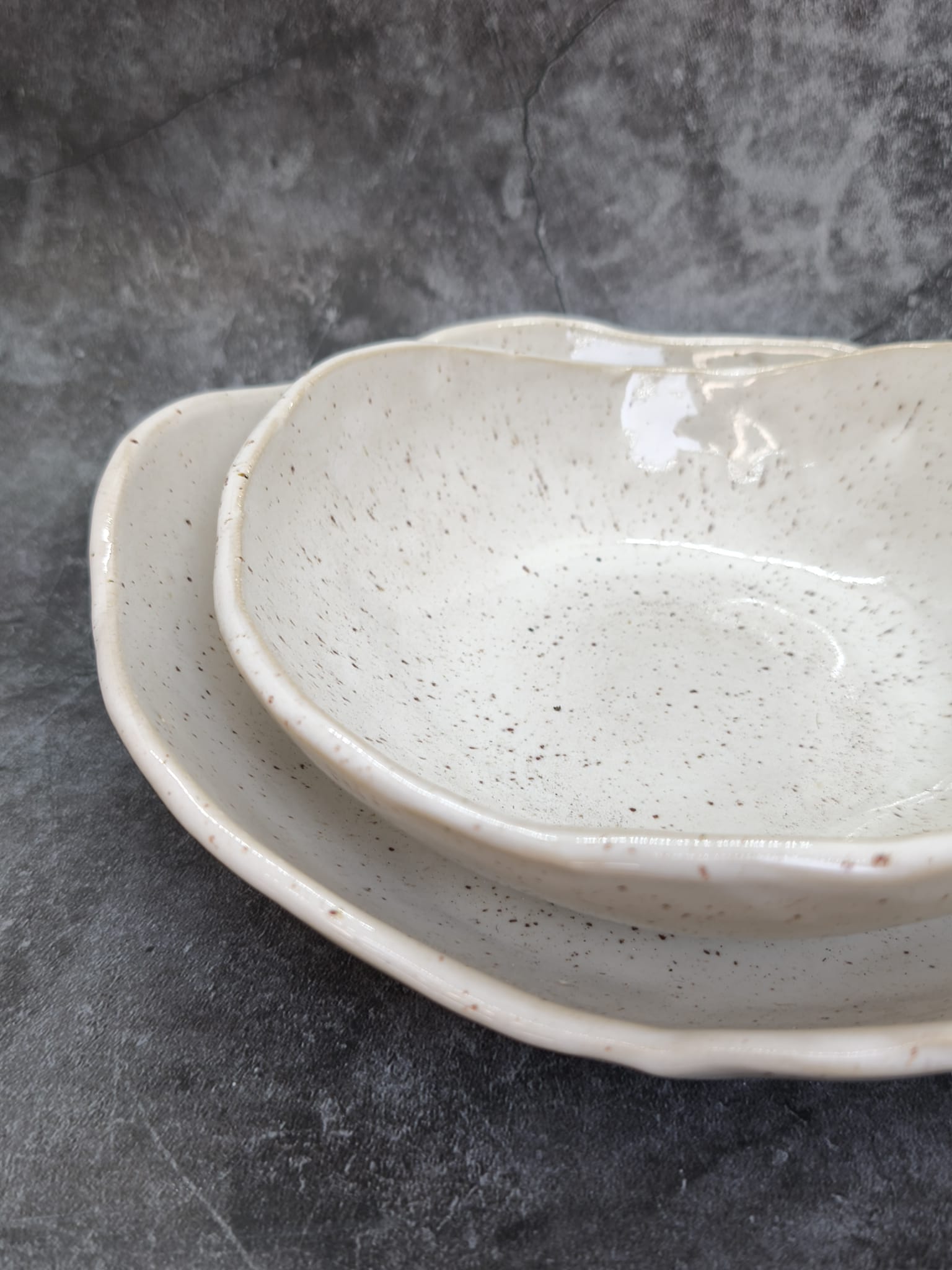 Set of 2 Handmade Stoneware Bowls – White Speckled Clay | 25 cm & 35 cm | Pasta & Serving Bowls - Image 2